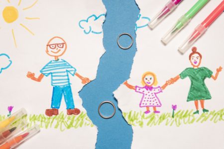 Kind praat over gevoelens bij scheiding met ouder